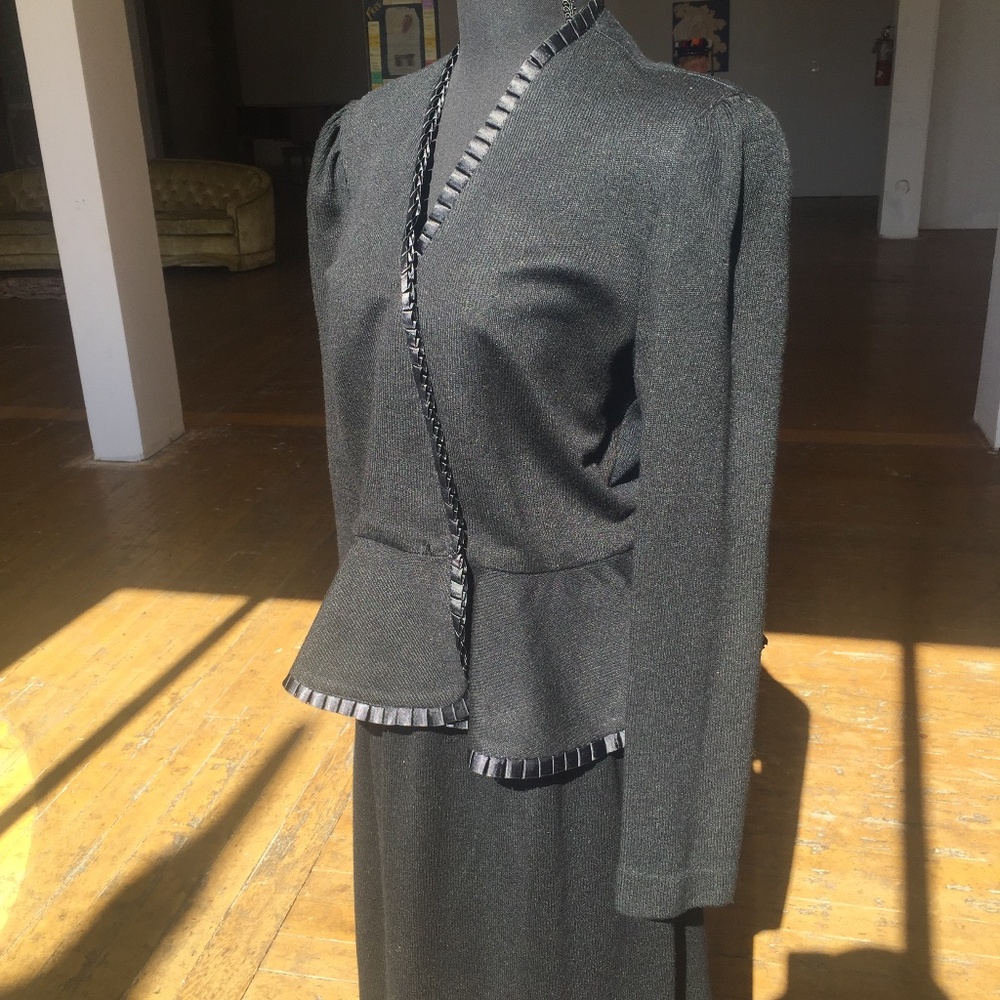 Black knit Vintage 2pc skirt set - Picture 5 of 6